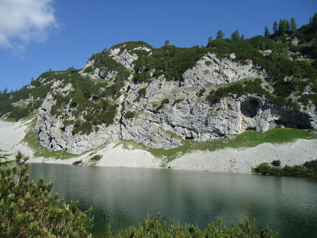 Hierzegger